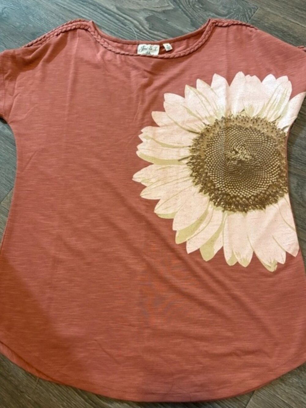Joei and I 2xl burnt red sunflower shirt